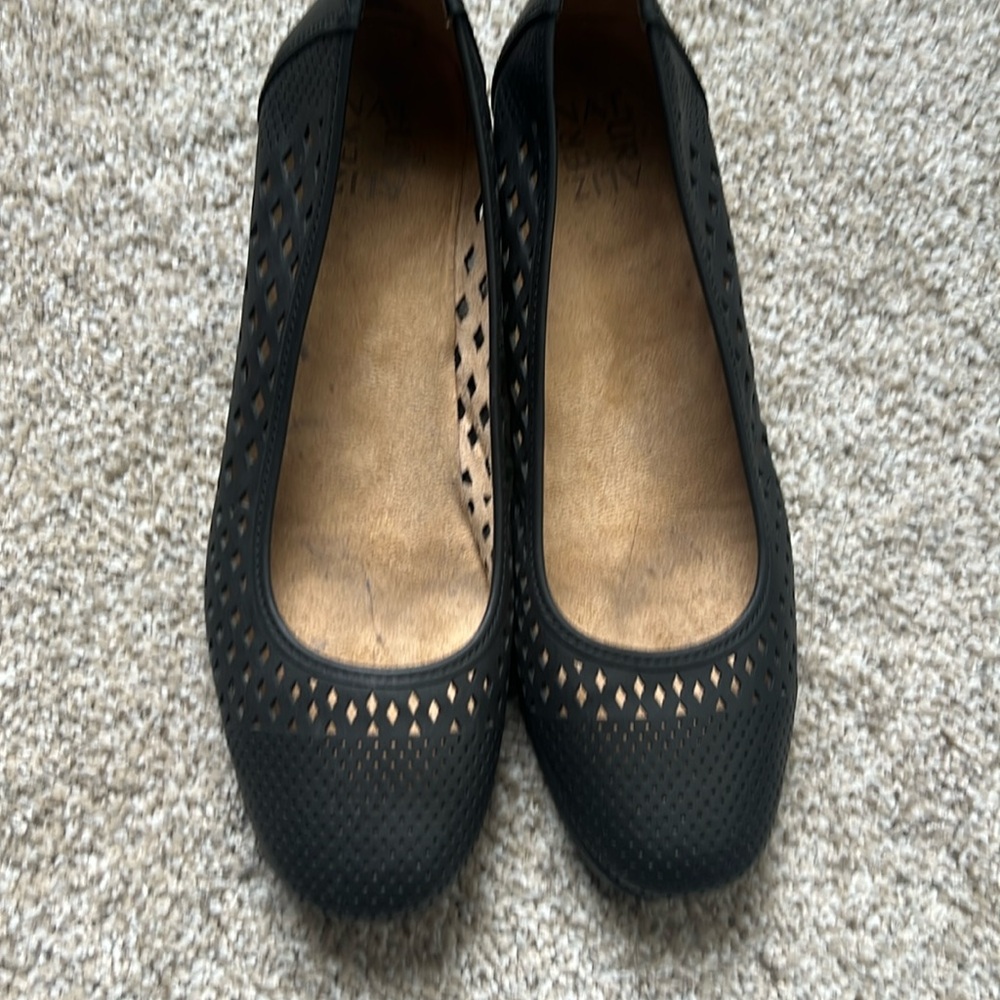 Women’s Naturalizer wedges, size 9.5 M